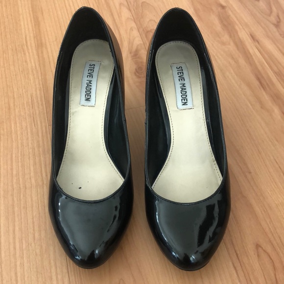 Black Steve Madden pumps - Picture 2 of 7